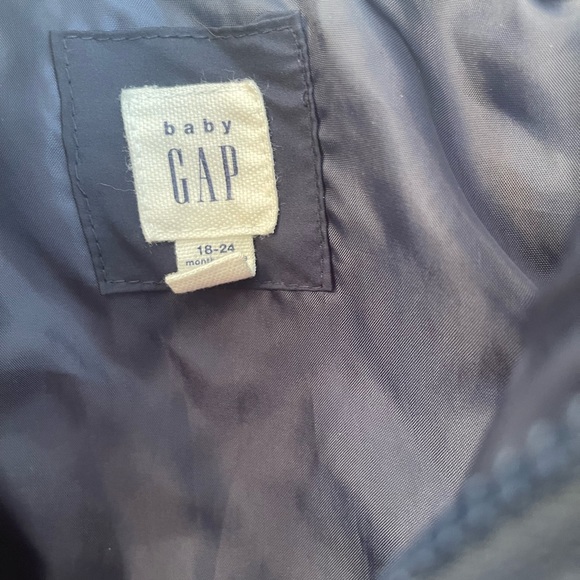 2 in 1. Winter coat and vest. GAP - Picture 4 of 4